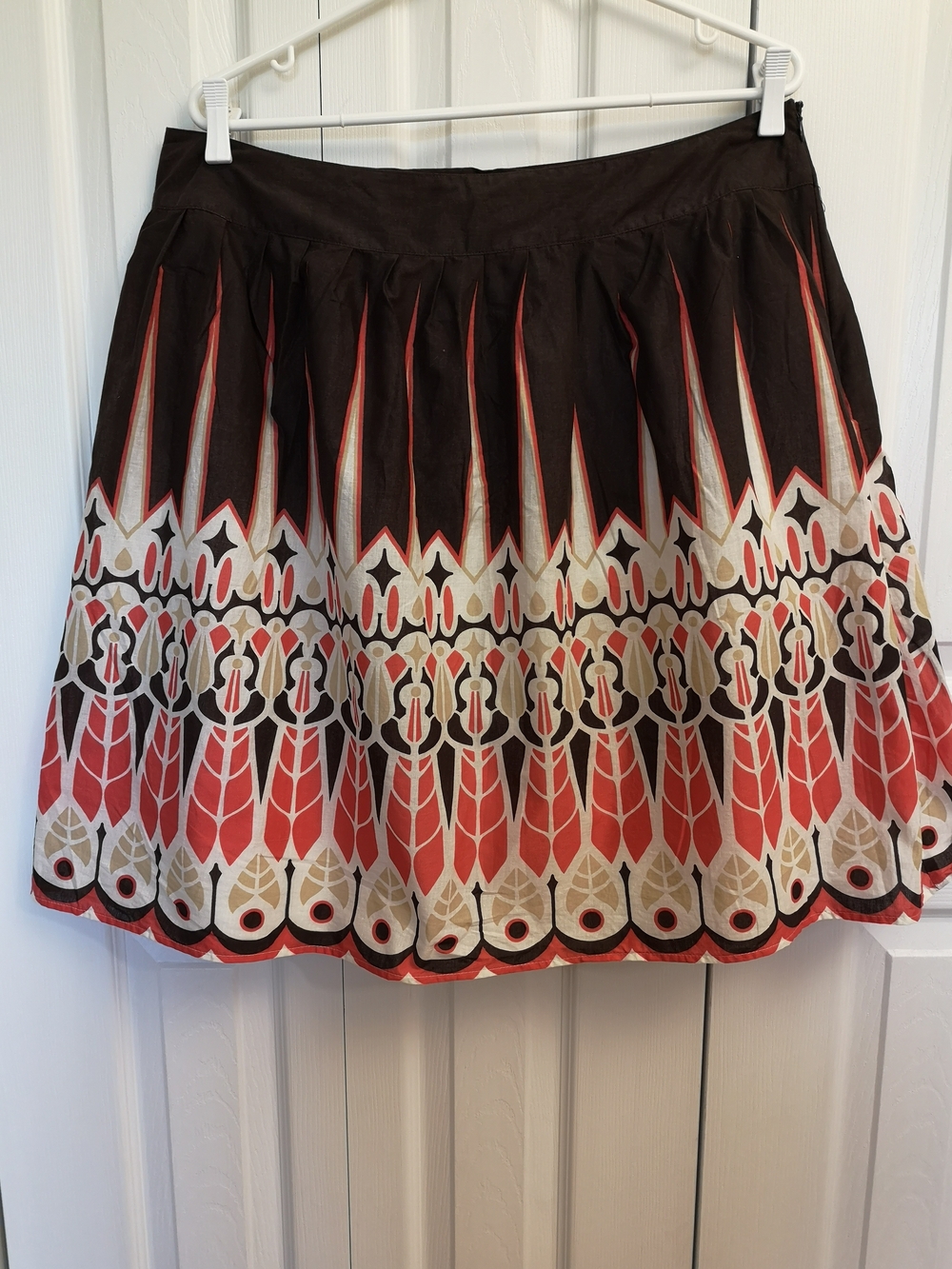 Jessica Brown, Coral & Cream Skirt Size 14